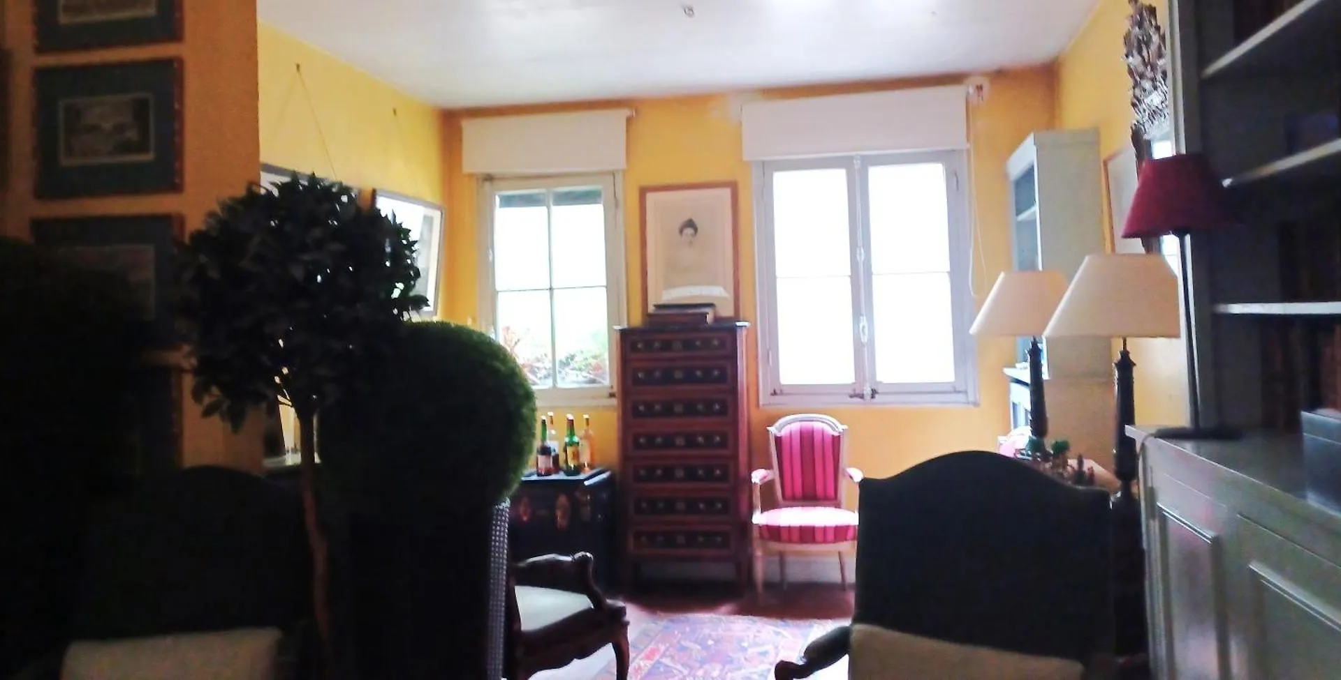 Apartment Ferienwohnung Marceau Paris